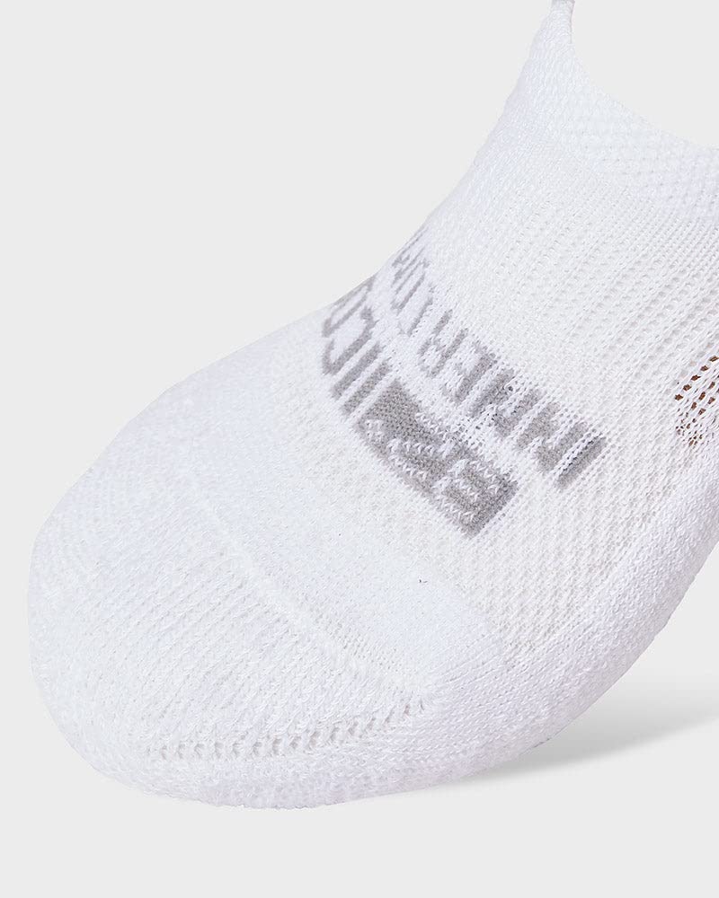 32 DEGREEES Women's 6 Pack Comfort No Show Socks | Anti-Odor | Heel Grips | Arch Support | Active | Casual | Work, White, Medium