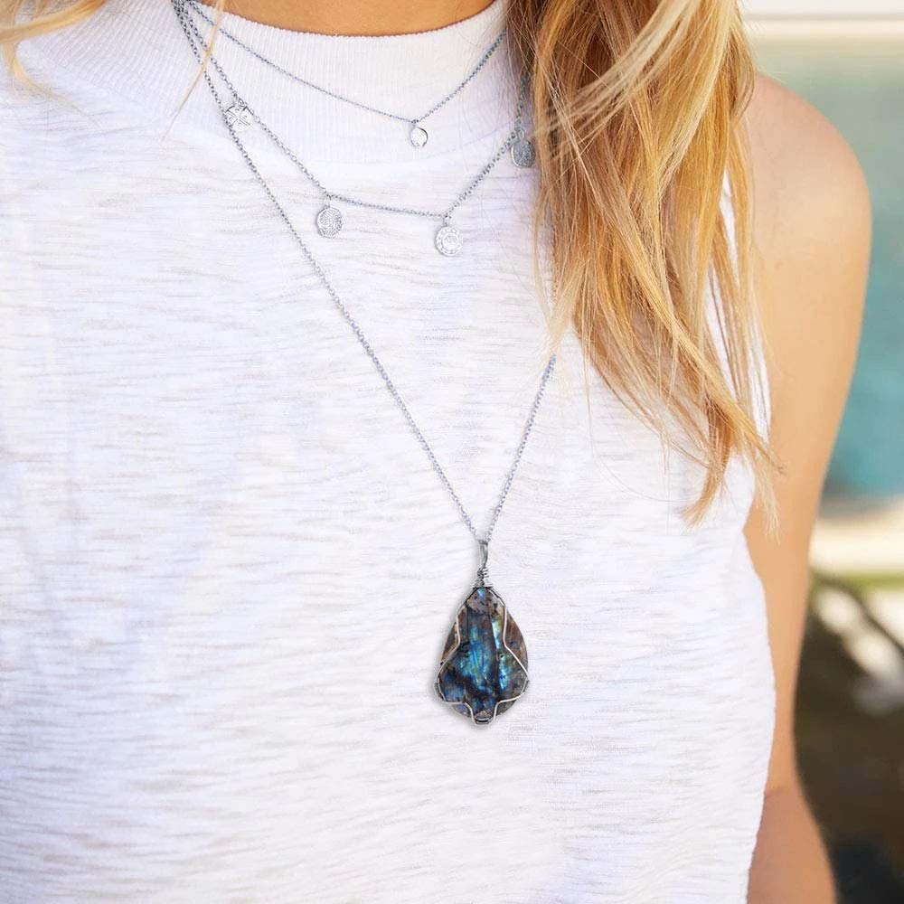 KISSPAT Labradorite Necklace Wire Wrap Pendant Healing Gemstone Palm Stone Moonstone Healing Stone Pendant Necklace for Men Wome