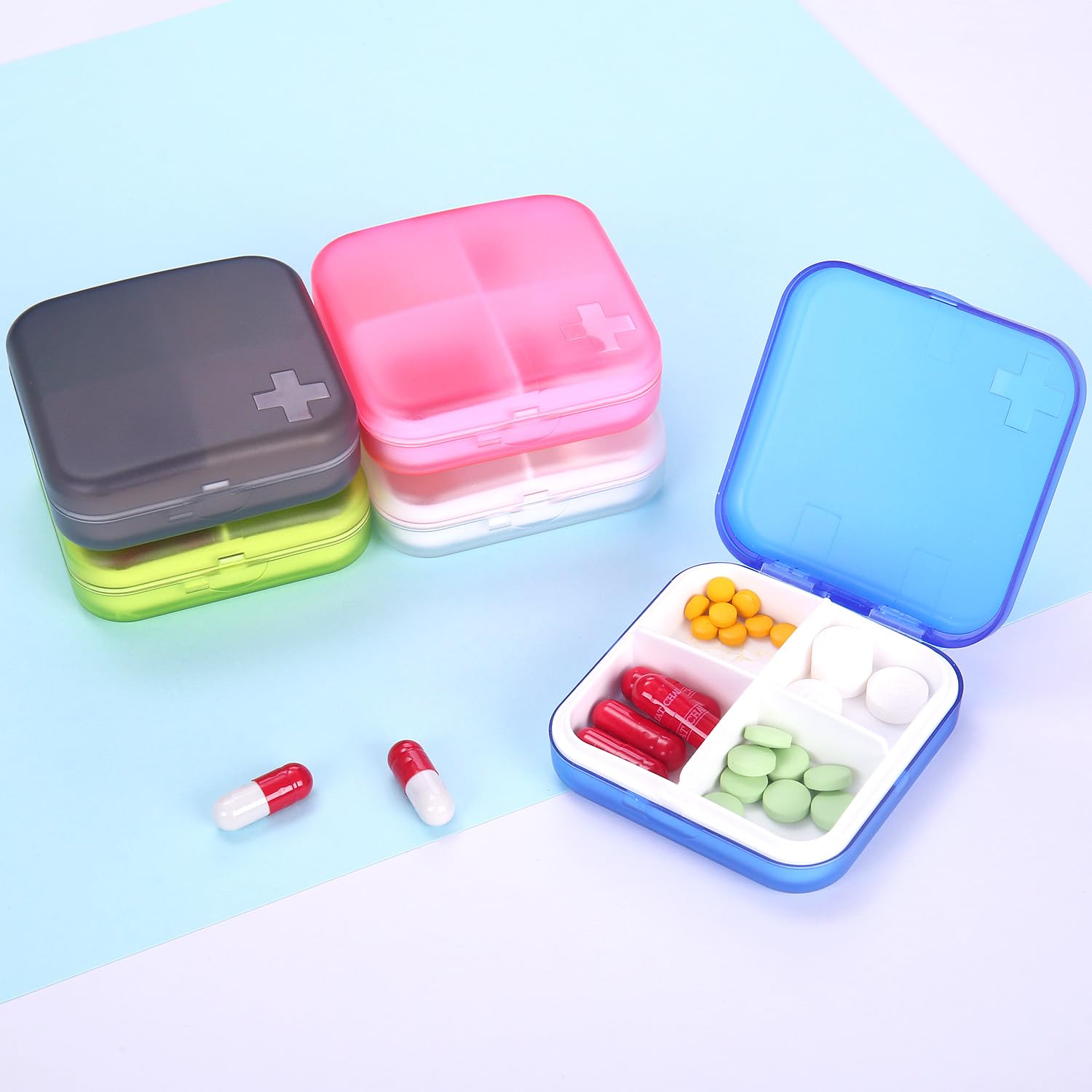 ZDQZC Portable Pill Organizer - Slim Pill Box for Purse or Travel, Compact Pill Case(4 Compartment,Gray)