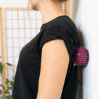 Navaris Spiky Massage Balls - Set of 2 - Hedgehog Balls for Self Massage - 1x Medium-Hard & 1x Hard Ball - Pair of Bumpy Massage