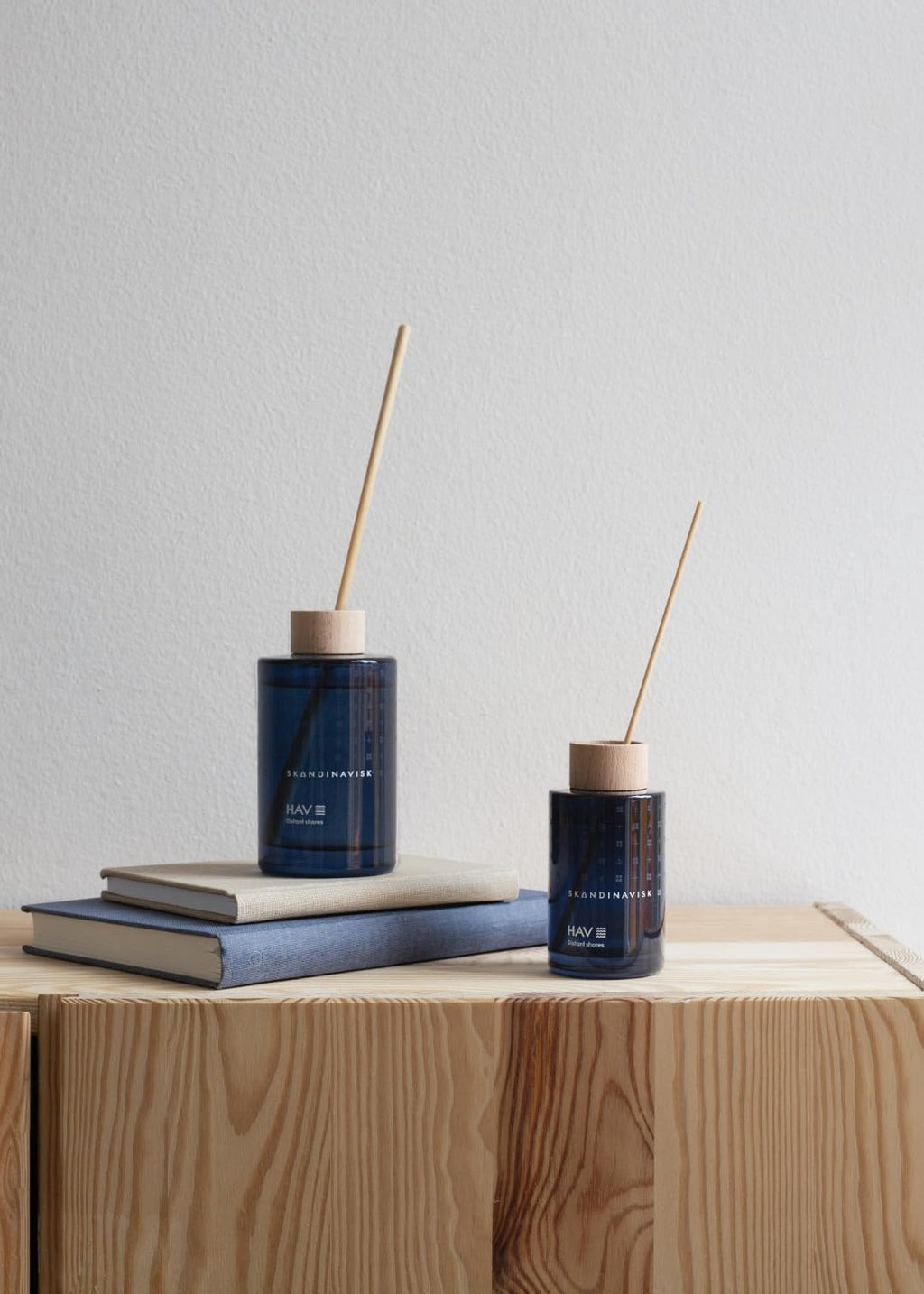 Skandinavisk HAV Sea Scent Diffuser with 8 Scents, Lasts +3 Months, Scent Notes: Salt Spray and Sea Kelp, Hawthorn and Beach R