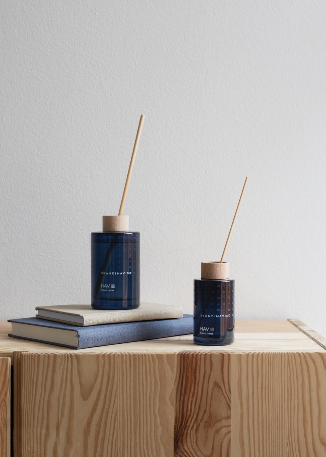 Skandinavisk HAV Sea Scent Diffuser with 8 Scents, Lasts +3 Months, Scent Notes: Salt Spray and Sea Kelp, Hawthorn and Beach R