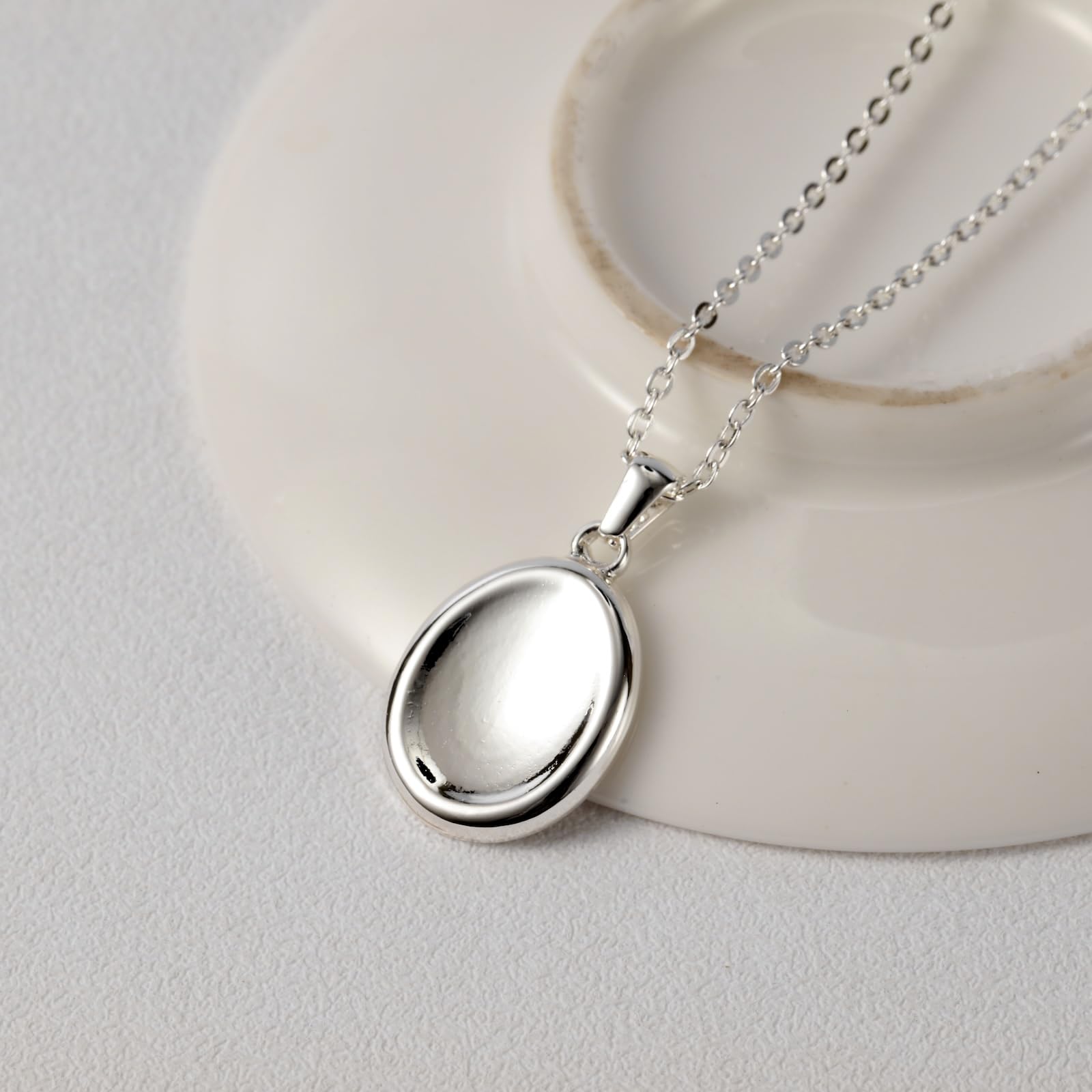 B BBPM Worry Stone Necklace Silver Necklace for Women Fidget Jewelry Anxiety Relief Peaceful Thumb Pendant Necklace Meditation R