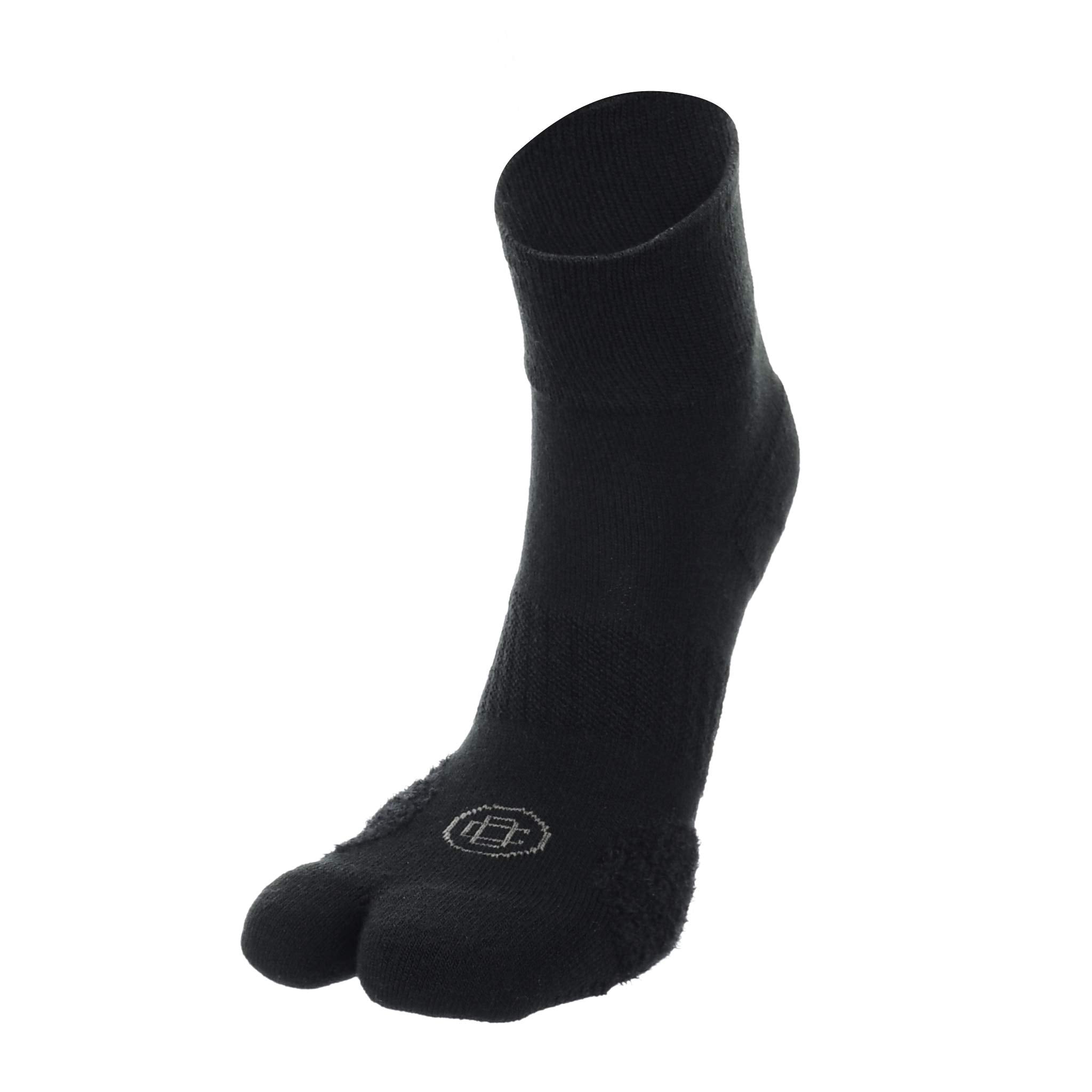 Doctor's Choice Bunion Relief Quarter Sock with Split Toe Separator and Soft Cushioning for Hallux Valgus, (Black, Medium) Women