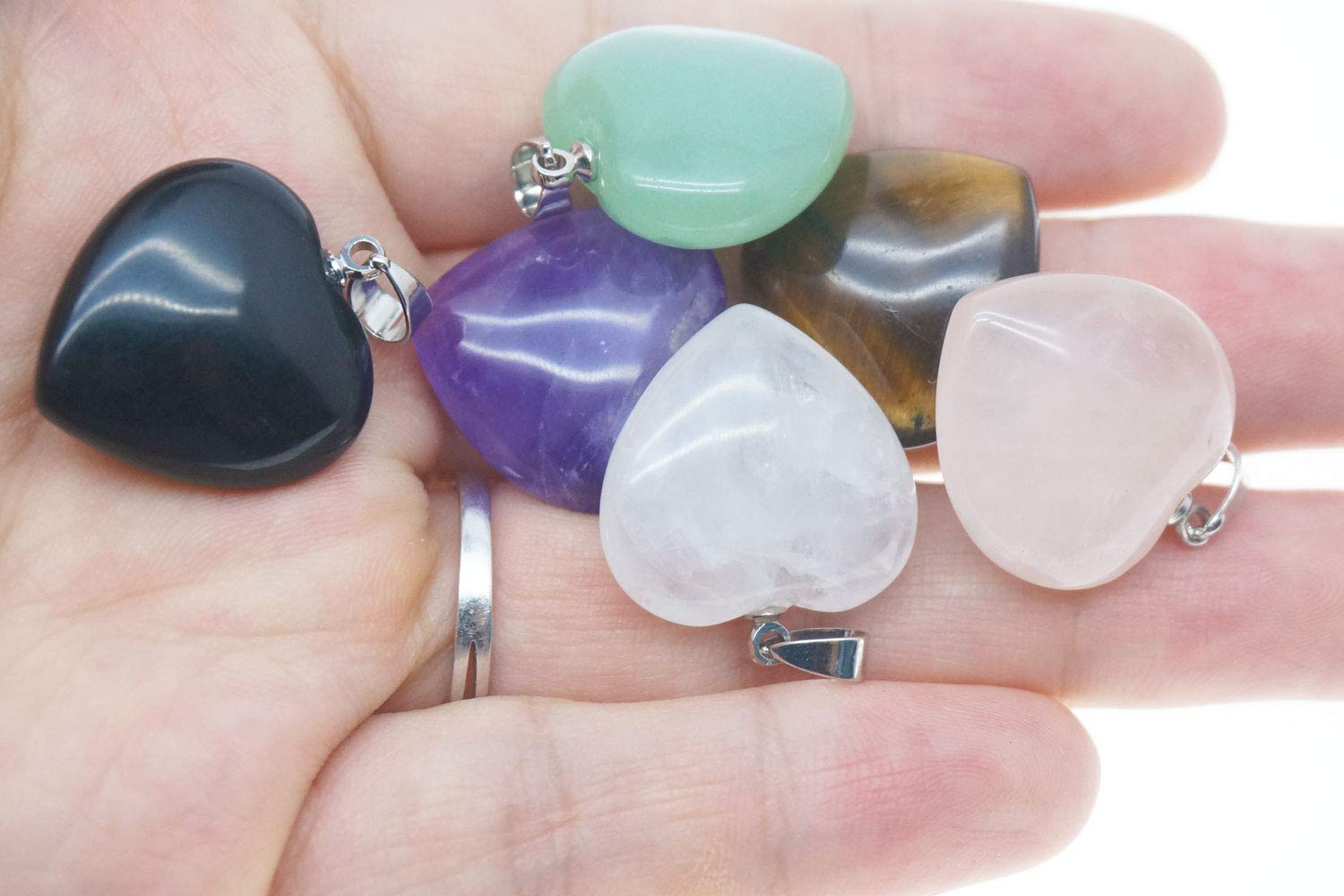 HEUOFST 6 Packs Real Natural Crystal Quartz Stone Pendant Assort Love Heart Shaped Healing Chakra Reiki Charms Bulk for Jewelry