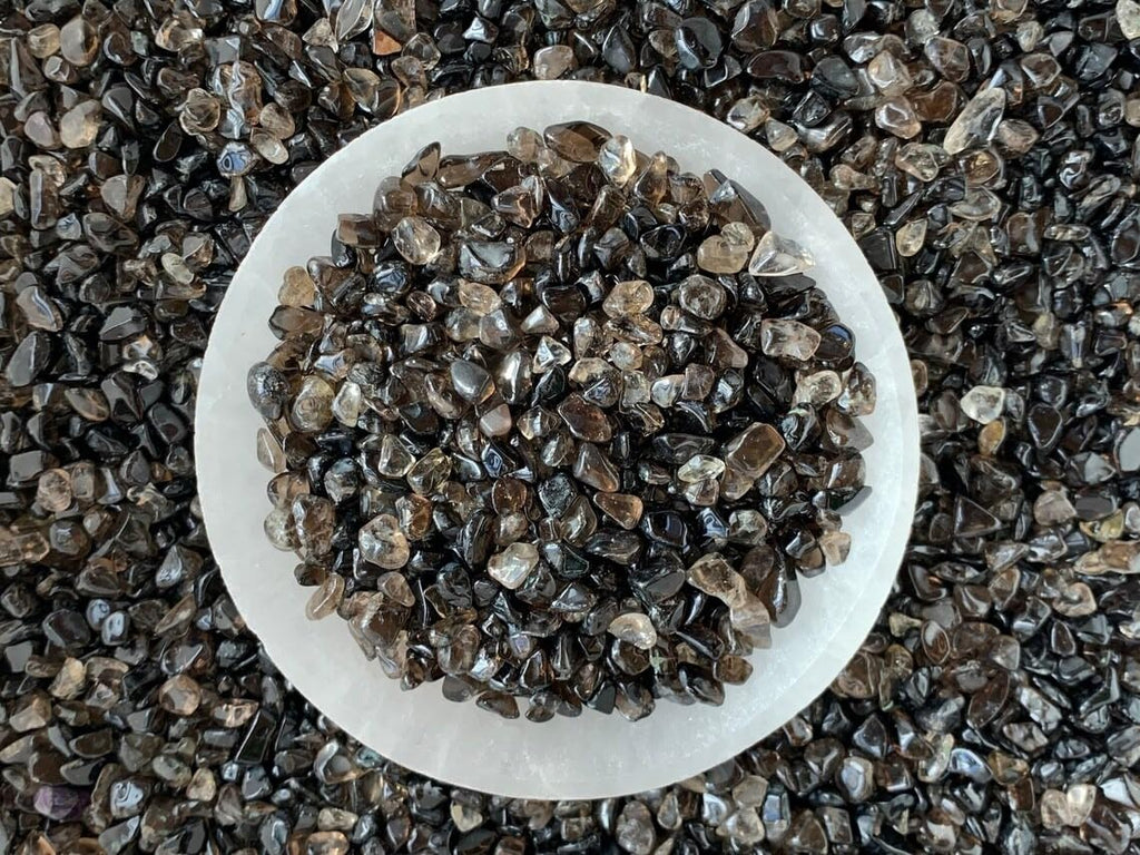 Indian Consigners Natural Crushed Polished Tumbled Gem Stone Chips, Decoration & Healing Crystals (Smokey Quartz)