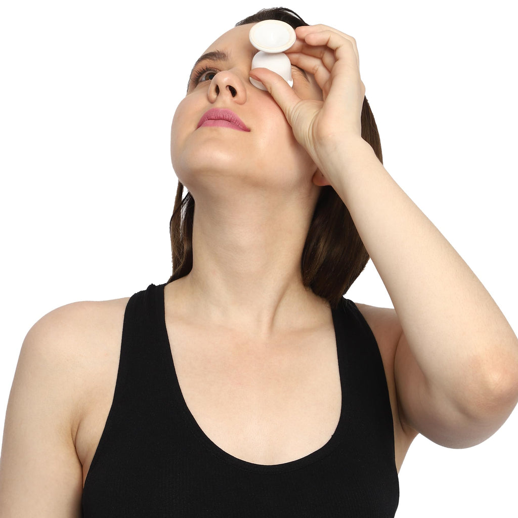 Eye Wash Cup White Color, made of Porcelain Ceramic for Keep Your Eyes Clean and Healthy with Storage Container