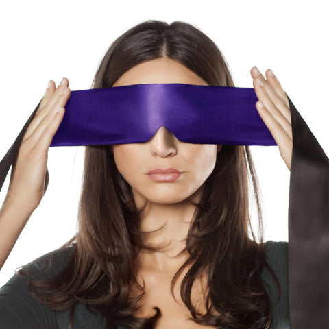 FRESHME Satin Eye Mask - Soft Sleep Mask Adjustable Eye Cover Blindfold for Night Meditation Travel Nap Sleep Eye Mask for Women