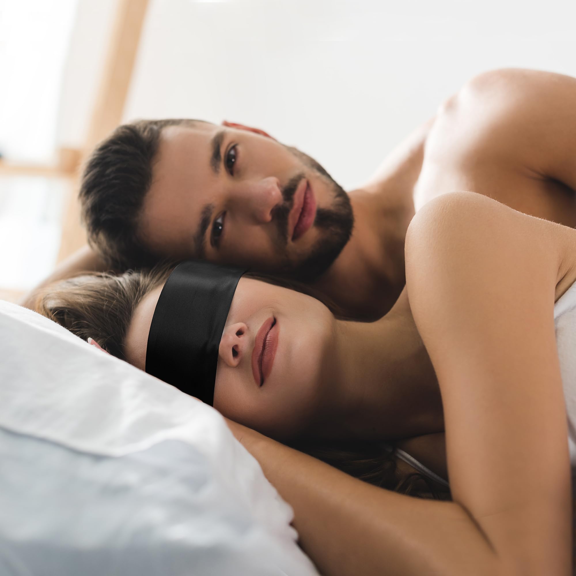 FRESHME Satin Sleep Mask - Comfortable Eye Mask Blindfold for Women Men Soft Adjustable Blackout Eye Cover Shade for Night Sleep