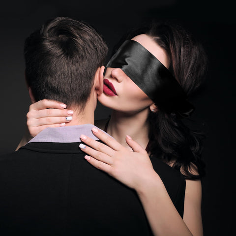 FRESHME Satin Sleep Mask - Comfortable Eye Mask Blindfold for Women Men Soft Adjustable Blackout Eye Cover Shade for Night Sleep