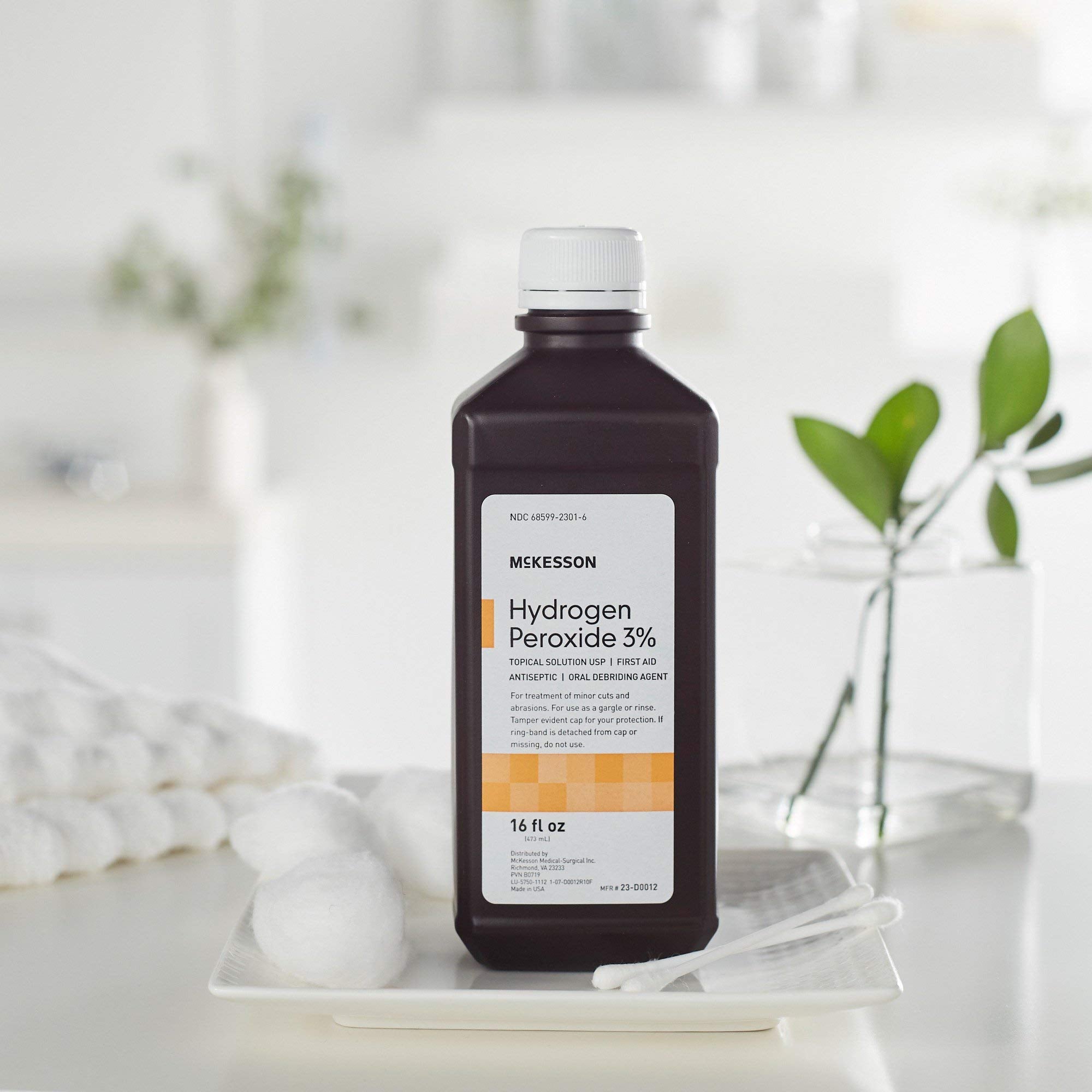 McKesson Hydrogen Peroxide 3%, 16 oz [Pack of 12] Bulk, Topical Solution USP, First Aid Antiseptic, Oral Debriding Agent