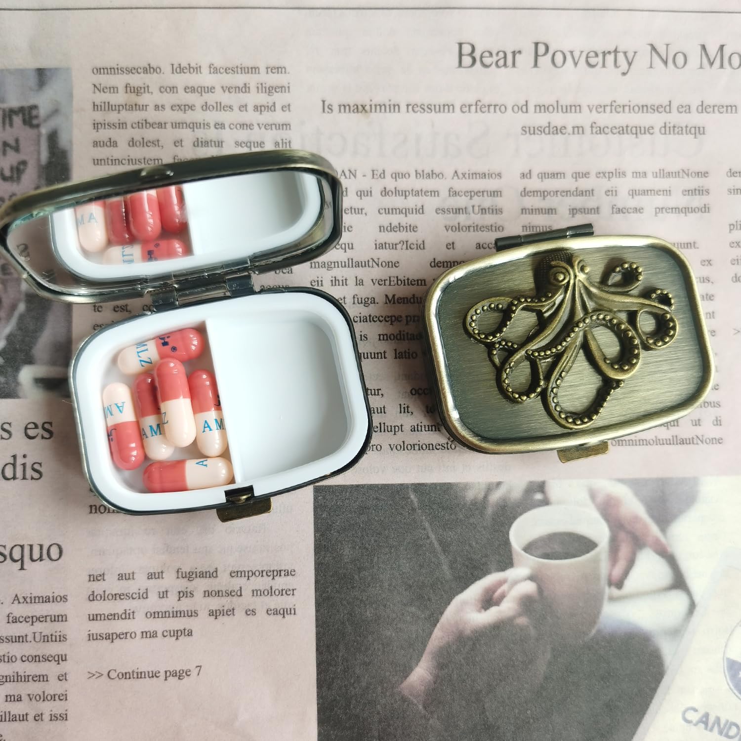 Hidad Bronze Retro Portable Travel Pill Organizer - Octopus Sign Small Pill Box for Purse or Pocket, Cute Durable Portable Mini