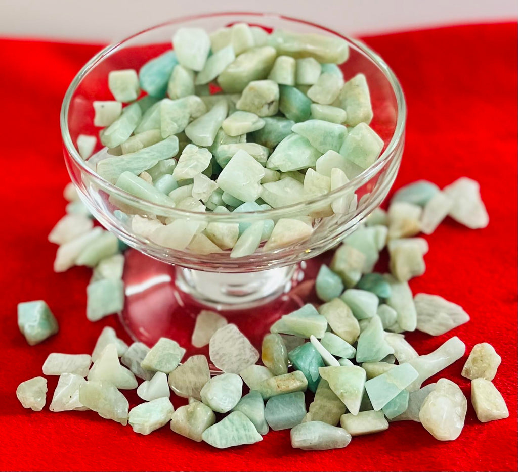 Indian Consigners Natural Crushed Polished Tumbled Gem Stone Chips, Decoration & Healing Crystals (Selenite)