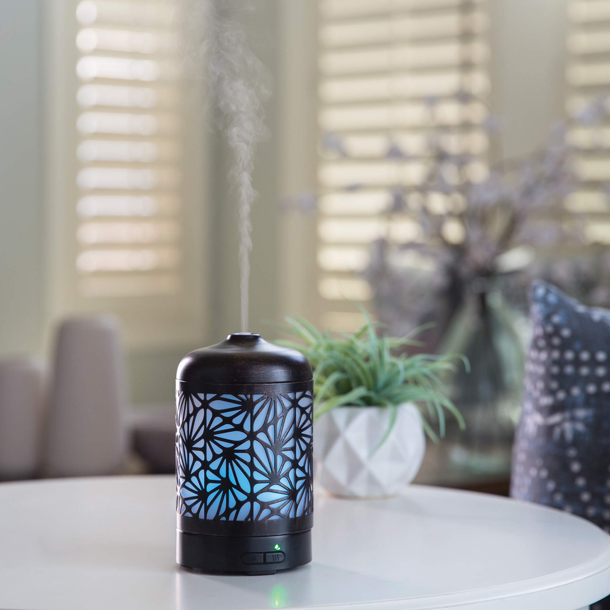 Airome Bronze Palmette Medium Cut-Metal Essential Oil Diffuser|100 mL Humidifying Ultrasonic Aromatherapy Diffuser 8 Colorful LE