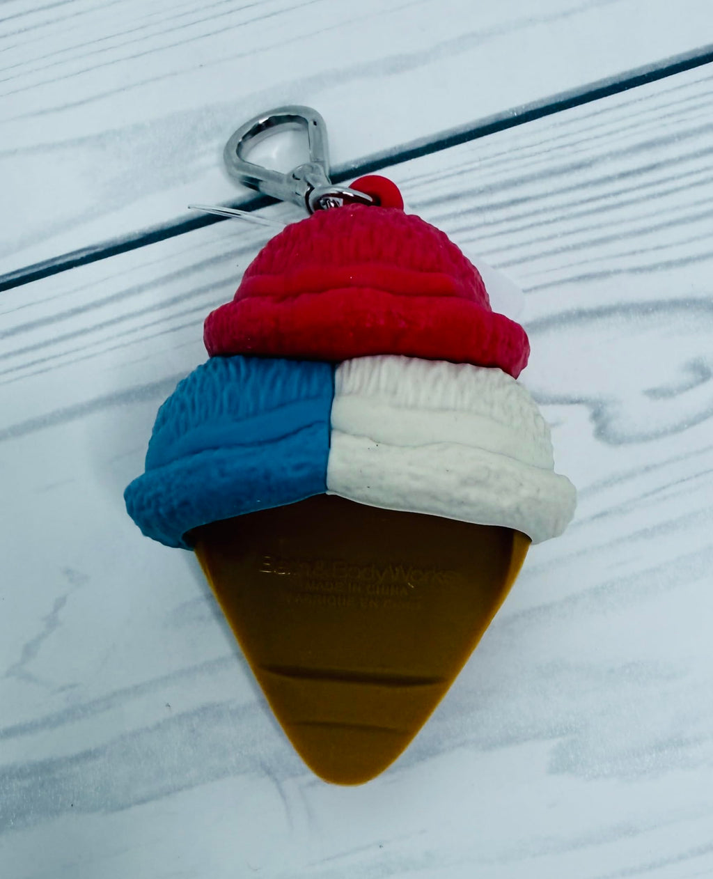 Bath and Body Works Red, White, Blue With Stars Ice Cream Cone Pocketbac Hand Sanitzer Holder