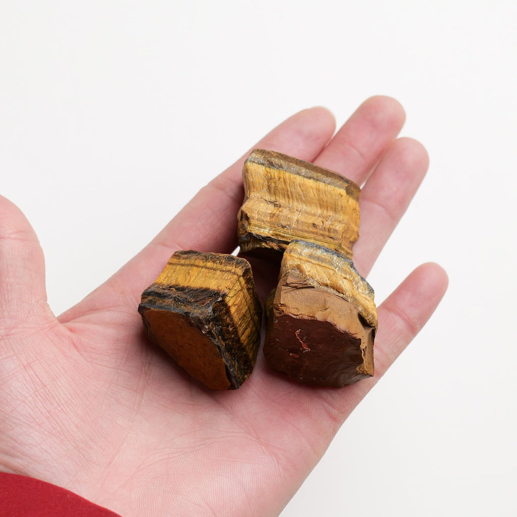 Apengshi Tiger's Eye Raw Crystals 2PCS Natural Rough Rocks Healing Crystal and Stones DIY Raw Stones Meditation Fountain Garden