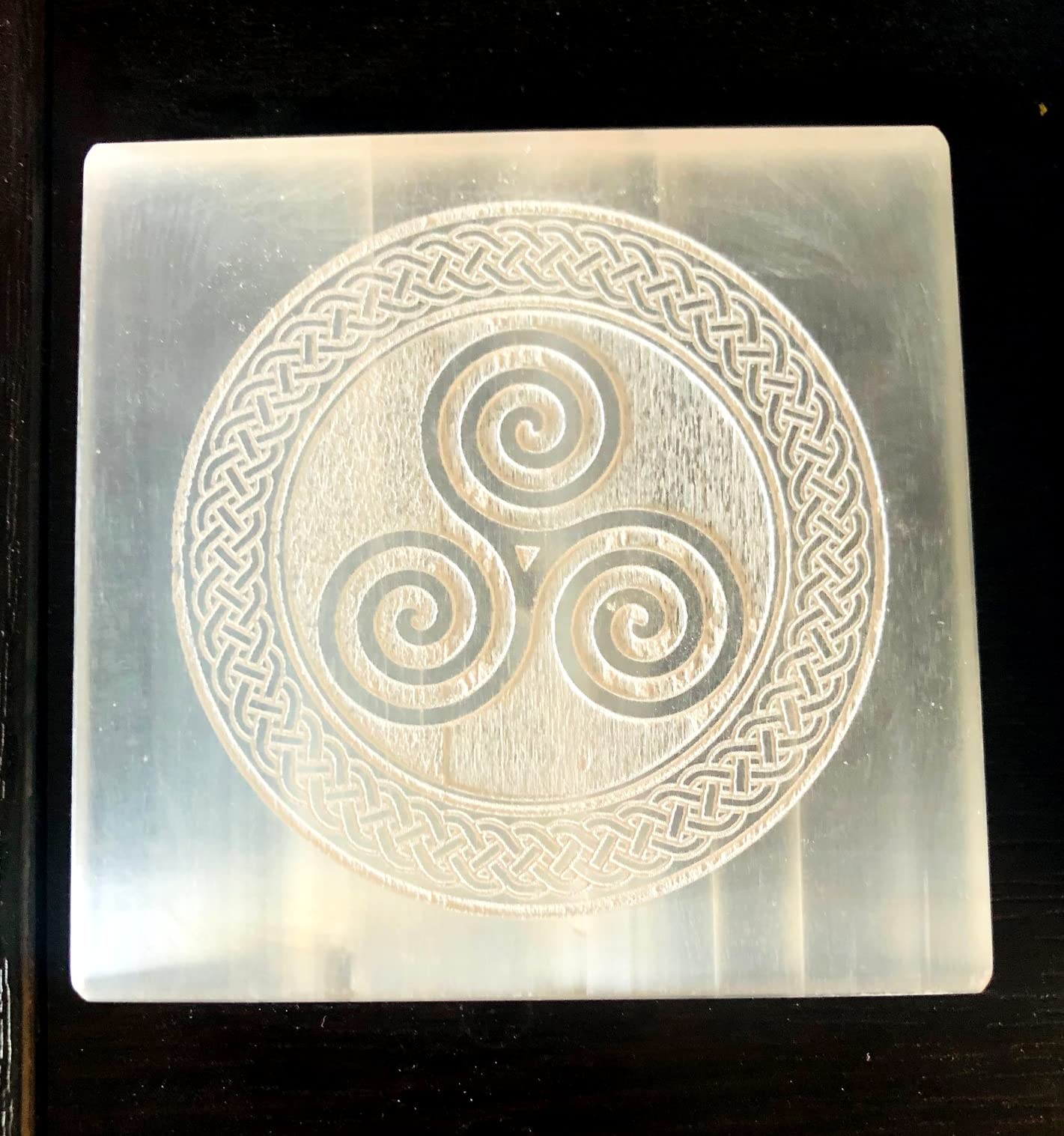 crystalmiracle Natural Selenite Charging Reiki Gemstone Plate Crystal Healing FENG Shui Metaphysical Gemstone Gift Positive Ener