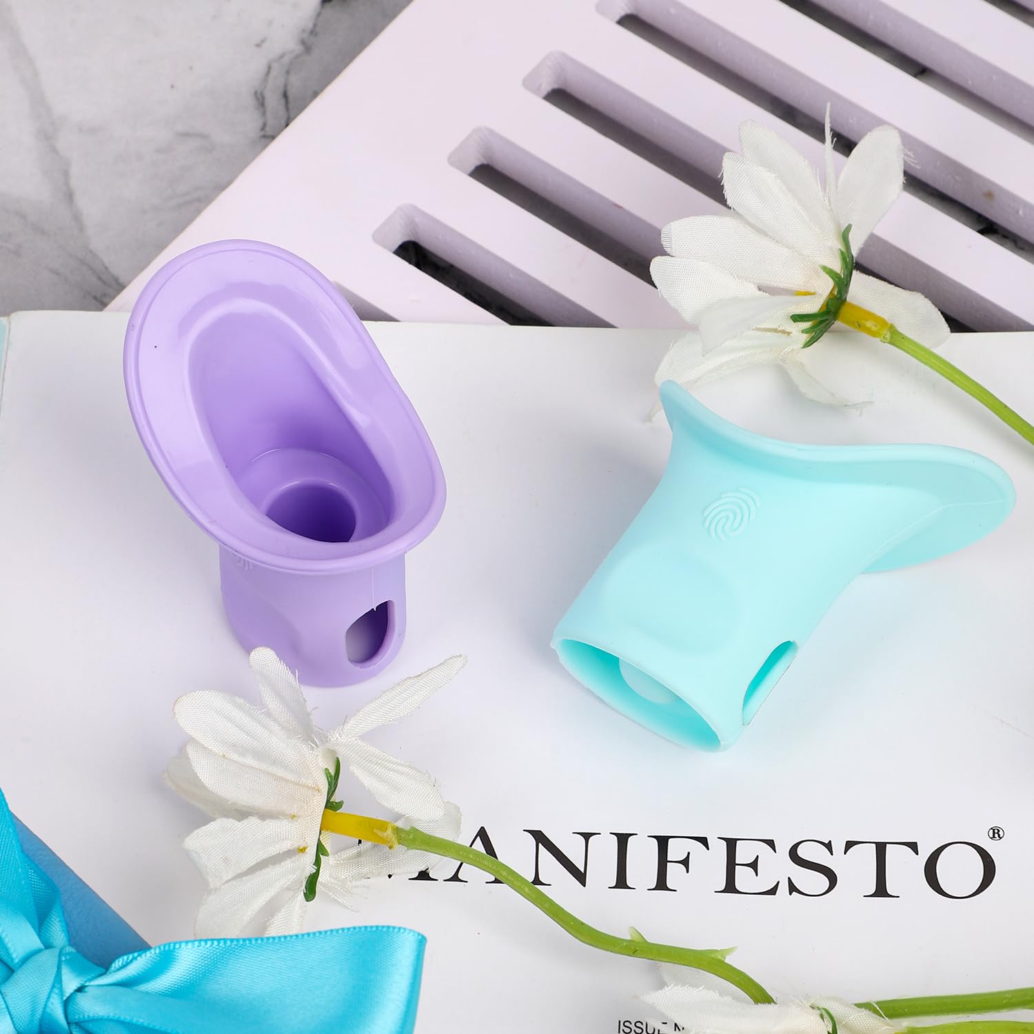 2pcs Eye Wash Cup, Hanging Silicone Eye Rinse Cup Portable Eye Flush Cup Reusable Eye Washer Cleaning Tool for Remove Dust Makeu