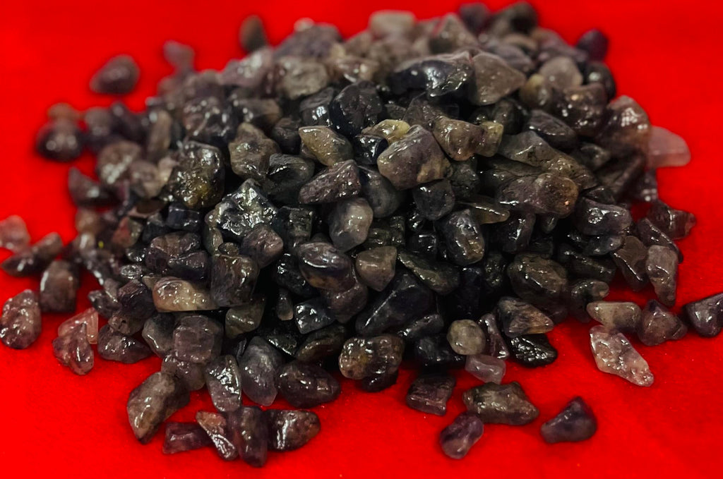 Indian Consigners Natural Crushed Polished Tumbled Gem Stone Chips, Decoration & Healing Crystals (Iolite)