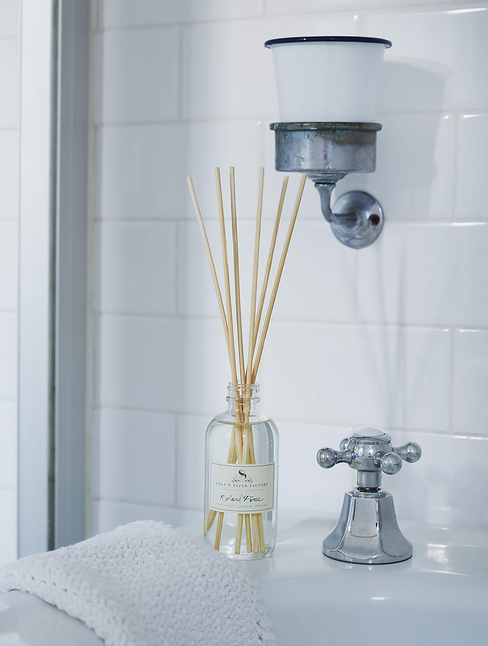 Soap & Paper Factory Roland Pine 3.65 oz Reed Diffuser