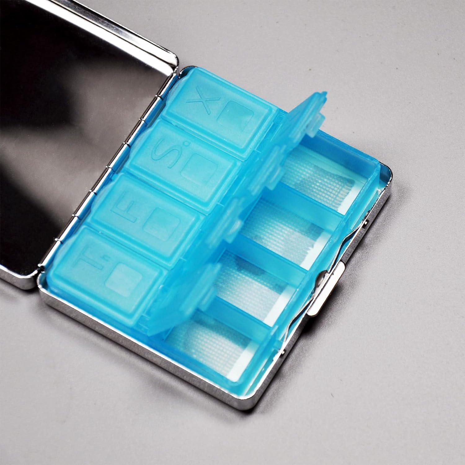 7 Days Chromed Shiny Silver Pill Organizer with Mirror Inside Has 8 Separate Compartments Rectangle Cute Travel Pill Organizer f