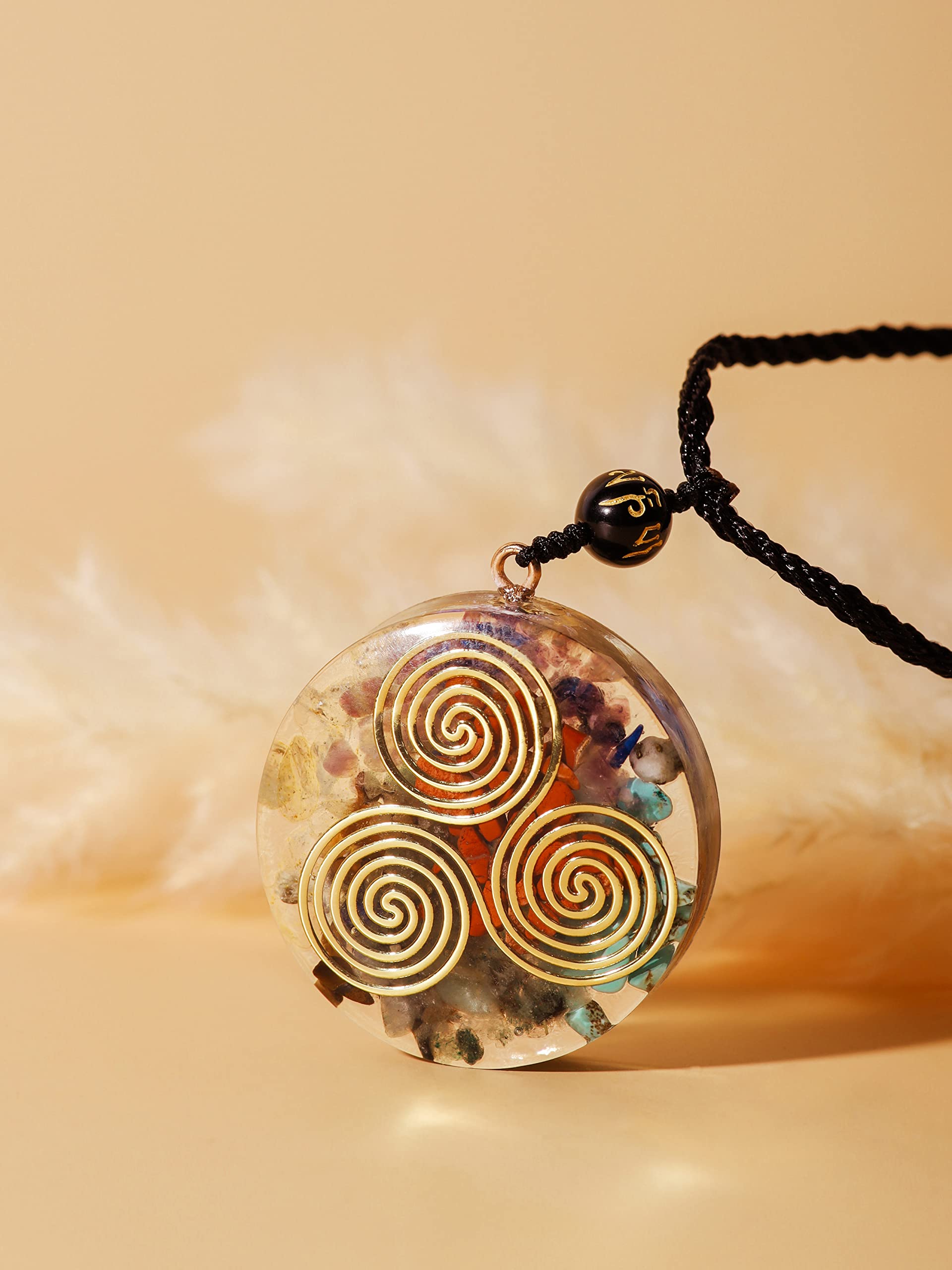 MINACHI Orgone Necklace, 7 Chakra Orgonite Triskelion Triple Spiral Pendant for Spiritual Healing and Positive Energy Meditation