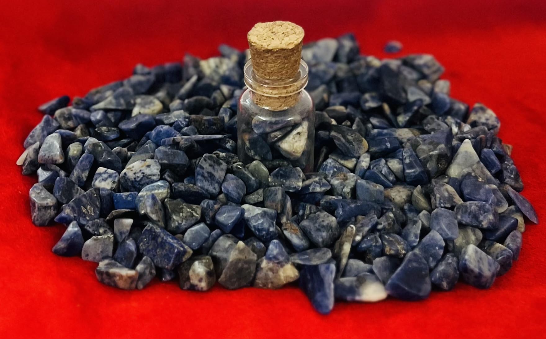 Indian Consigners Natural Crushed Polished Tumbled Gem Stone Chips, Decoration & Healing Crystals (Sodalite)