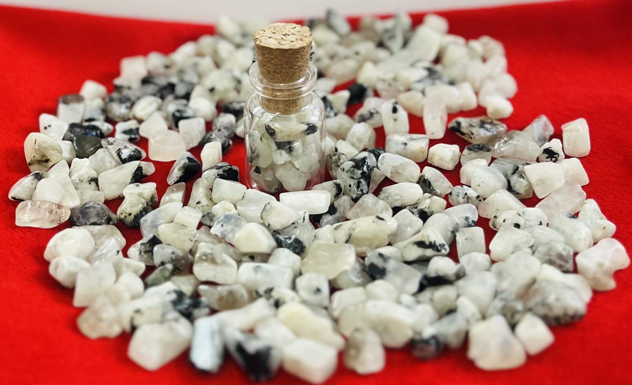 Indian Consigners Natural Crushed Polished Tumbled Gem Stone Chips, Decoration & Healing Crystals (Rainbow Moonstone)