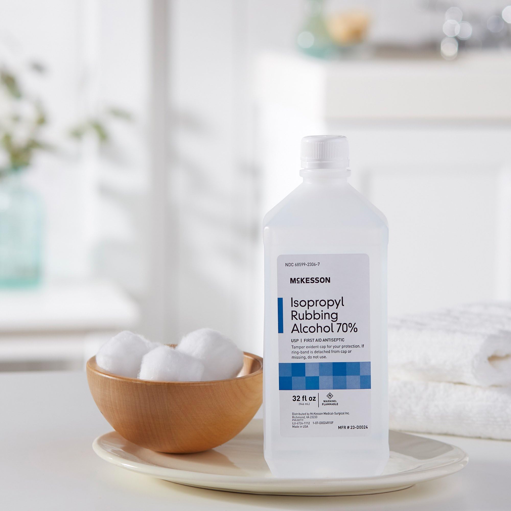 McKesson Isopropyl Rubbing Alcohol 70% [2 Count] USP First Aid Antiseptic, 32 oz