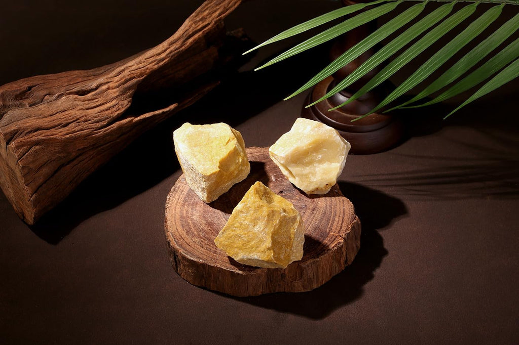 NUKAYAI 2Pcs Yellow Aventurine 1.8-2.2 Large Natural Raw Crystals Healing Crystal Yellow Aventurine Stones Rough Rocks for Wrapp