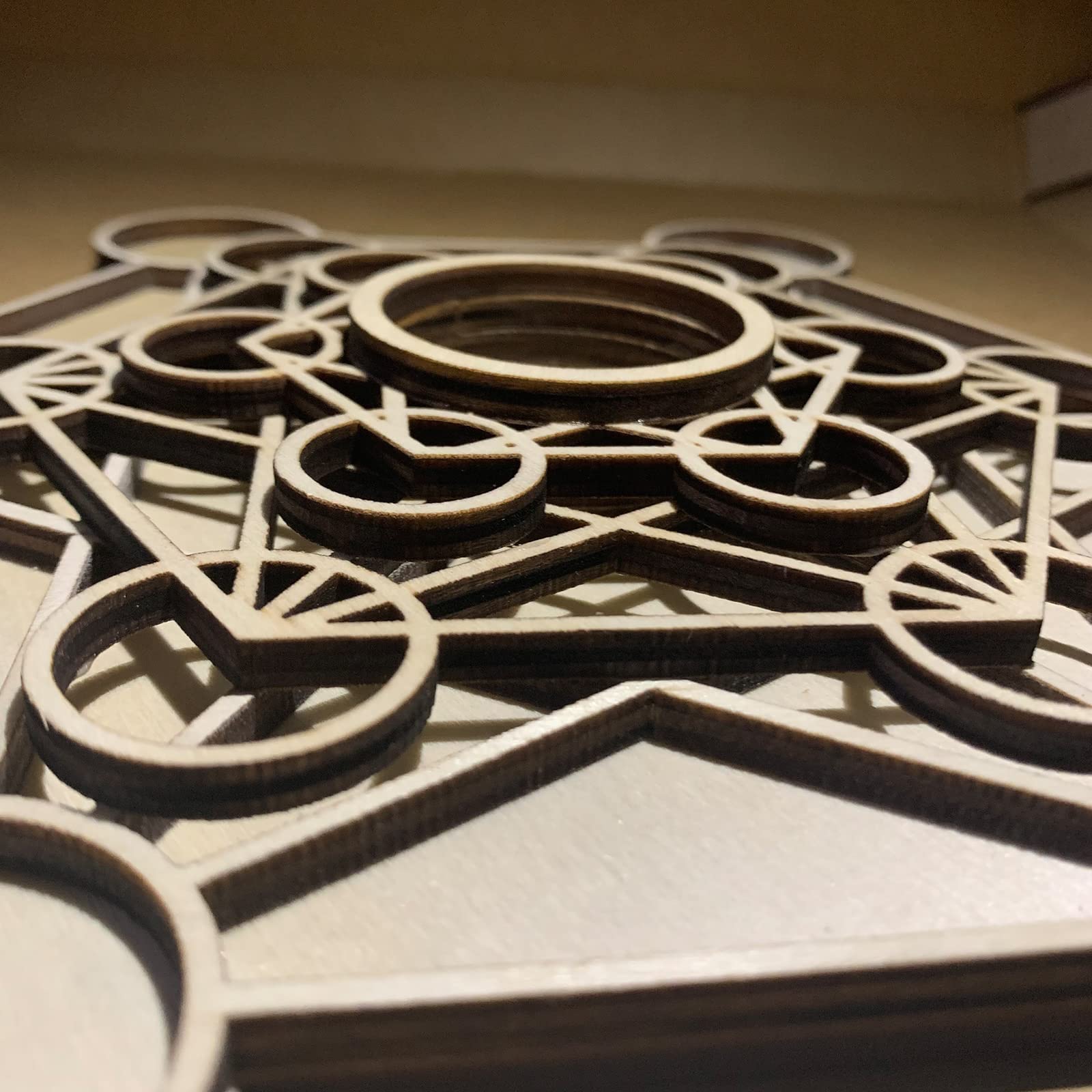 Metatron Crystal Grid Wooden Art 3D Metatron's Healing Energy with 7 Pieces Rough Seven Chakras Crystal Stone Set Sacred Geometr