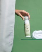 Honestly pHresh Natural Prebiotic & Probiotic Foaming Feminine Wash, pH Balanced with Essential Minerals, Safe for Sensitive Ski
