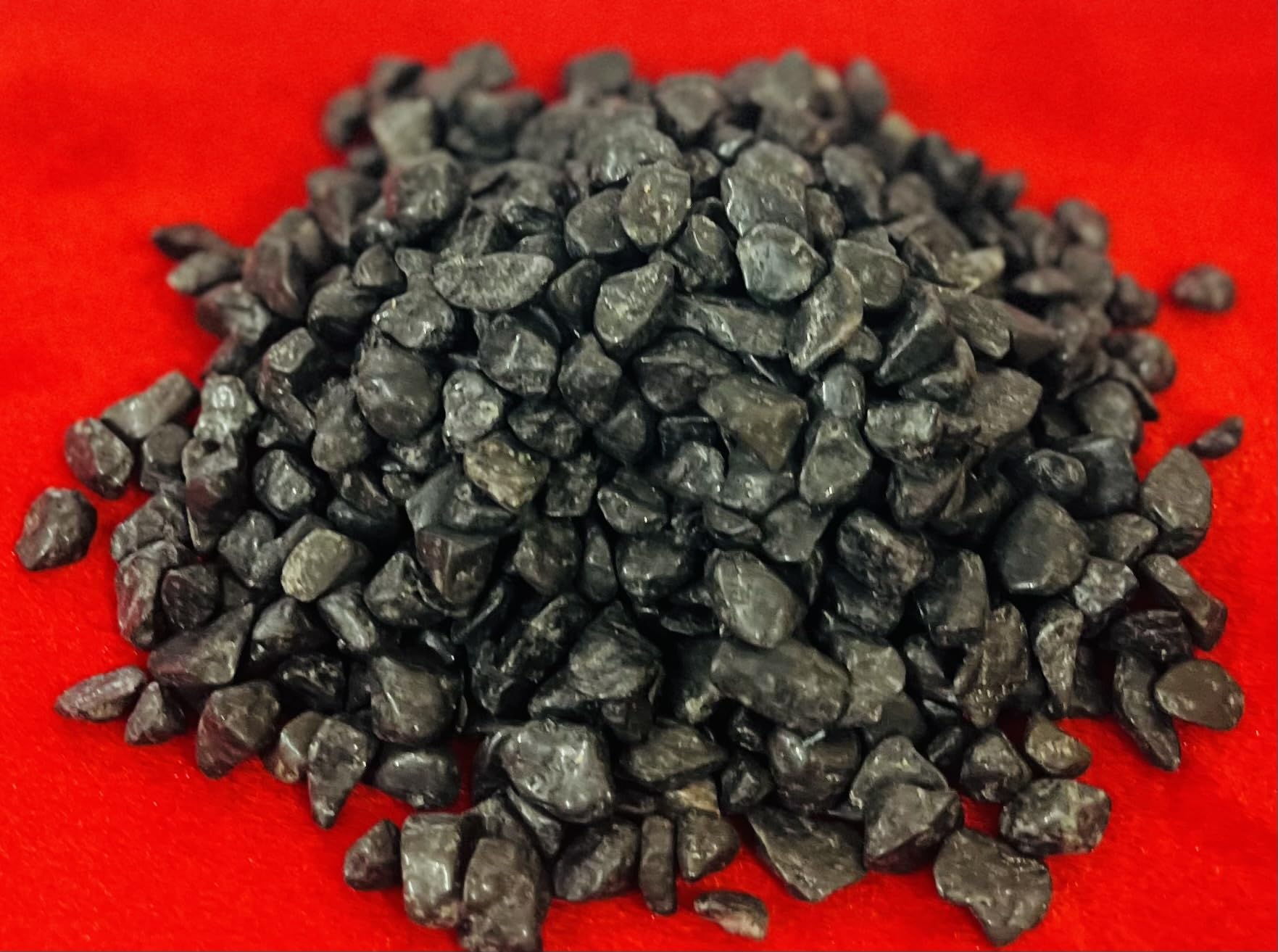Indian Consigners Natural Crushed Polished Tumbled Gem Stone Chips, Decoration & Healing Crystals (Black Tourmaline)
