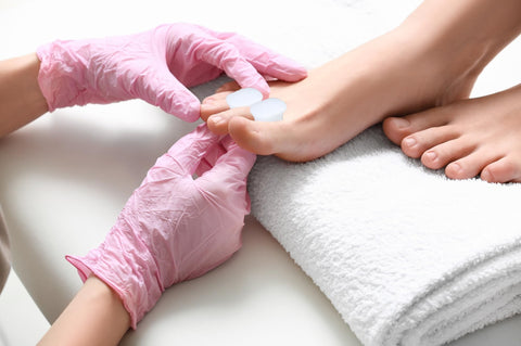 Iconikal 8-Pack Gel Orthotic Toe Spreader Spacer Separator Corrector Straightener, Medium