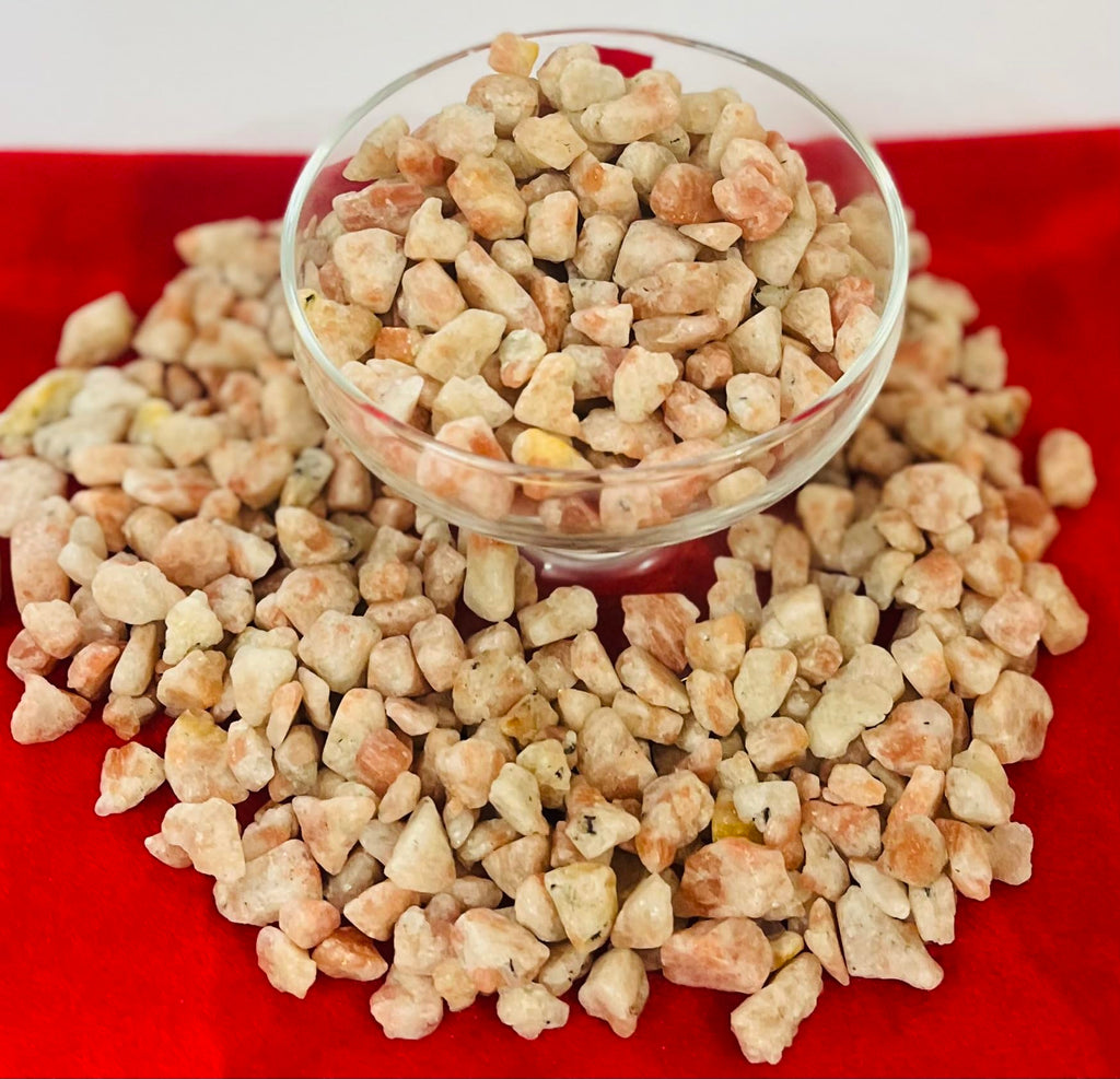 Indian Consigners Natural Crushed Polished Tumbled Gem Stone Chips, Decoration & Healing Crystals (Sun Stone)