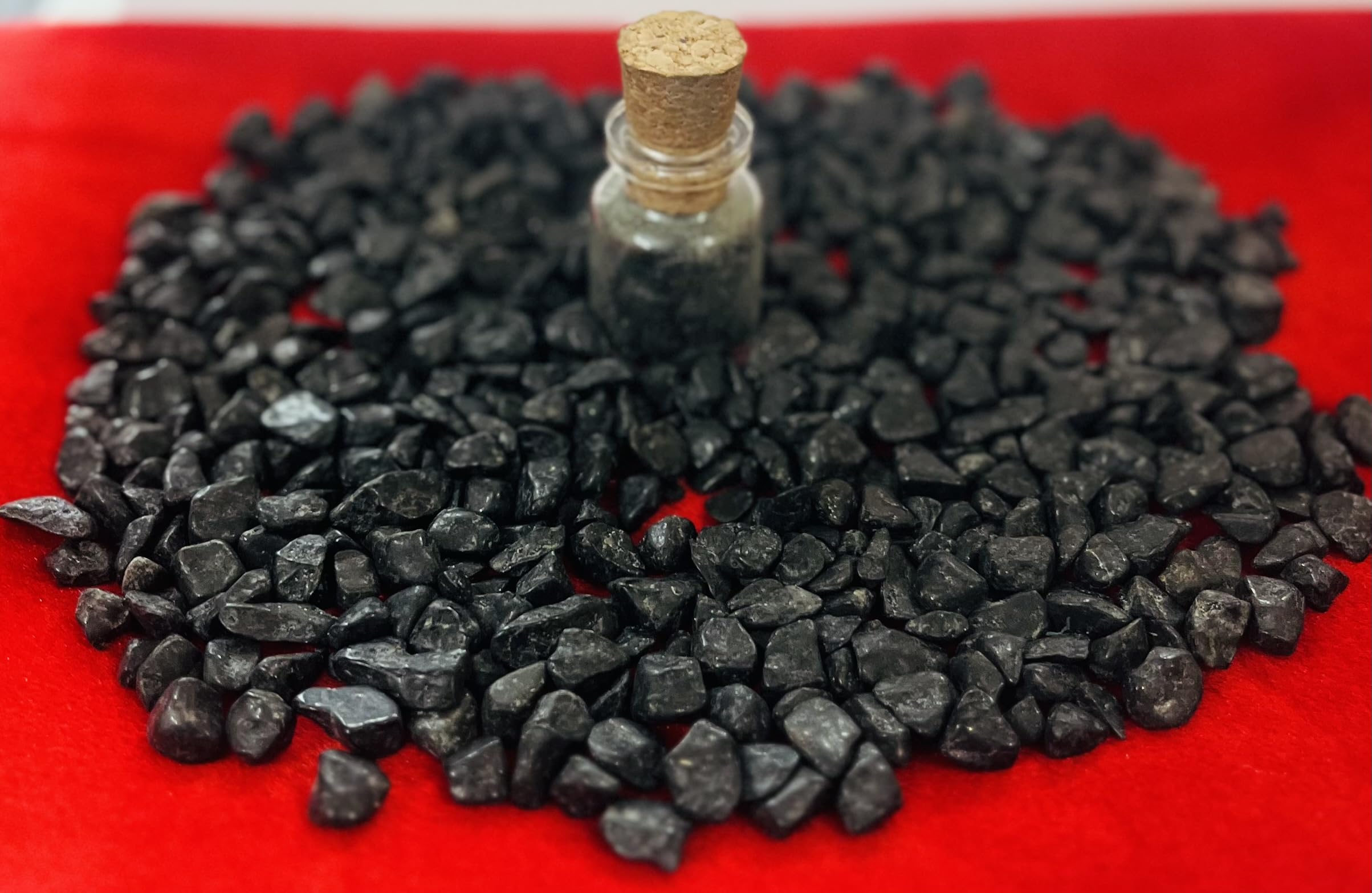Indian Consigners Natural Crushed Polished Tumbled Gem Stone Chips, Decoration & Healing Crystals (Black Tourmaline)
