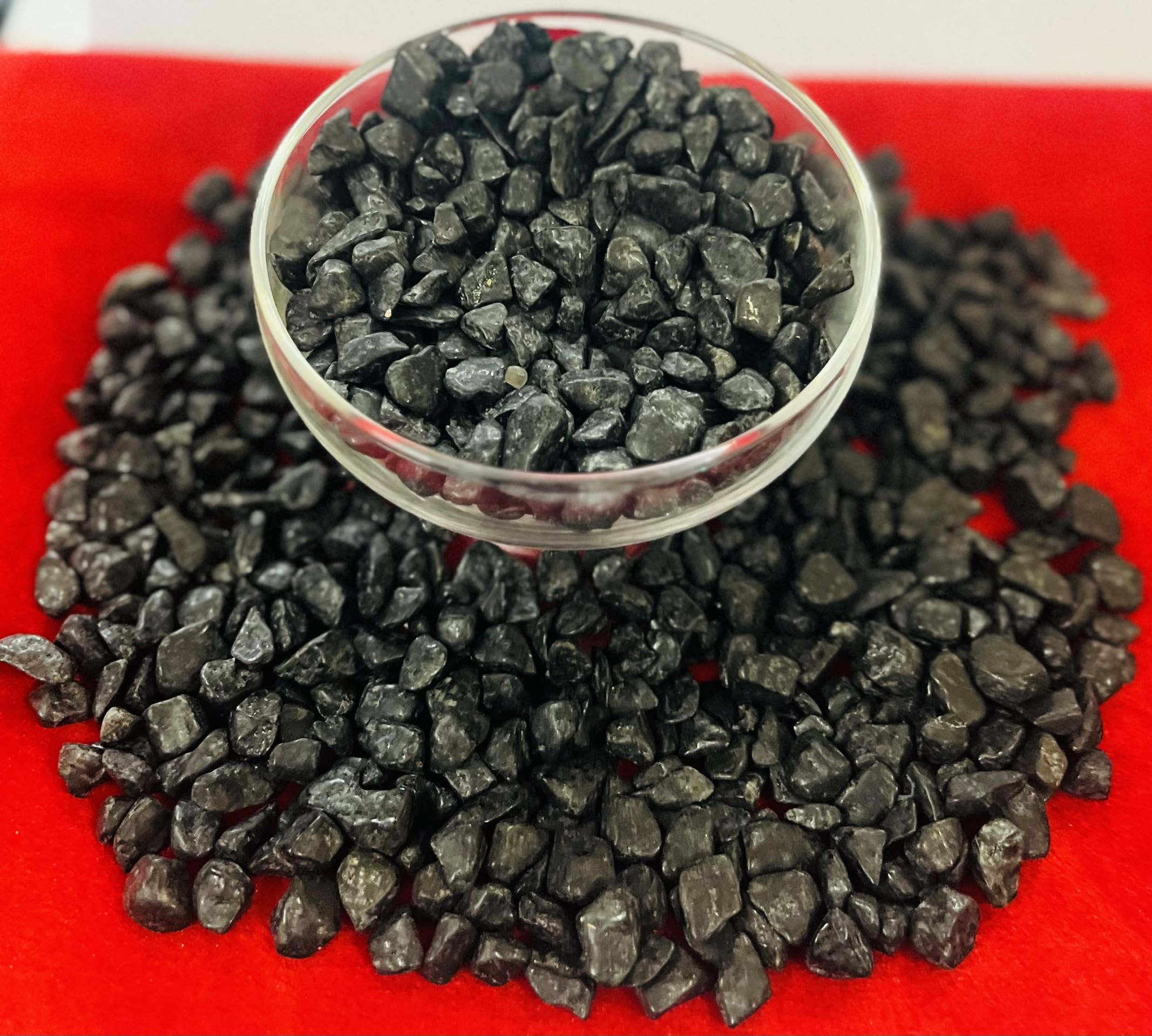 Indian Consigners Natural Crushed Polished Tumbled Gem Stone Chips, Decoration & Healing Crystals (Black Tourmaline)