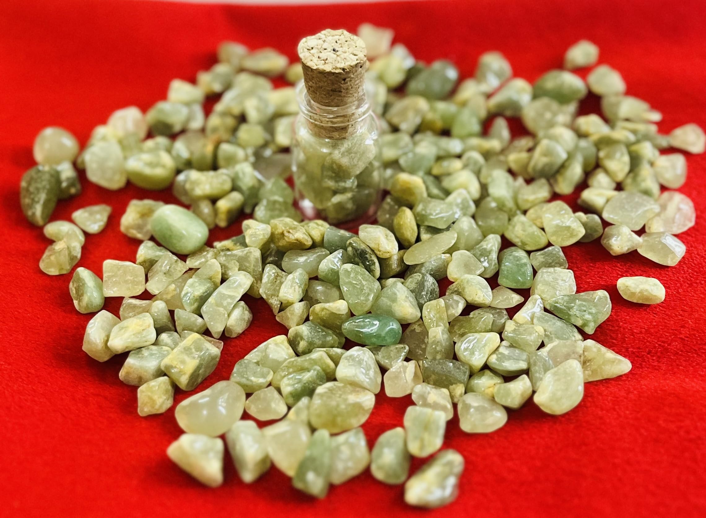 Indian Consigners Natural Crushed Polished Tumbled Gem Stone Chips, Decoration & Healing Crystals (Green Aventurine)