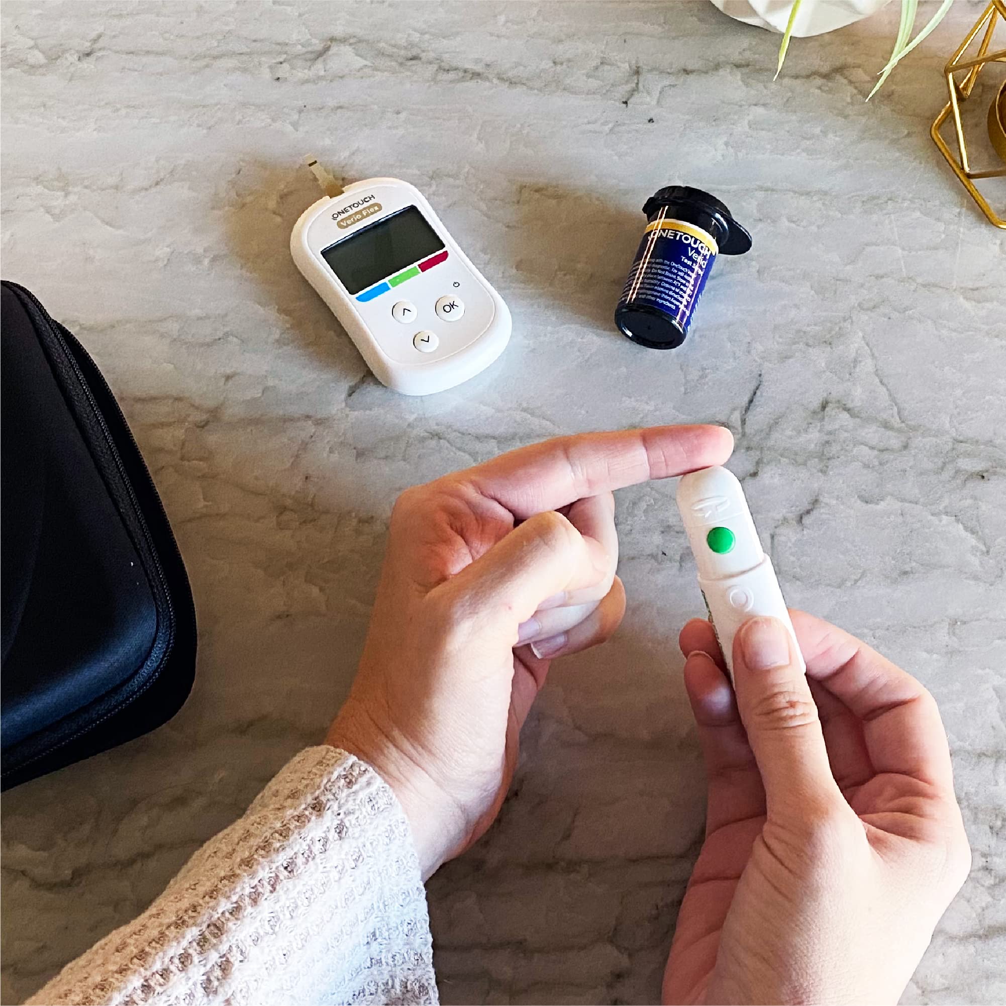OneTouch Verio Flex Blood Glucose Meter | Glucose Monitor For Blood Sugar Test Kit | Includes Blood Glucose Monitor, Lancing Dev