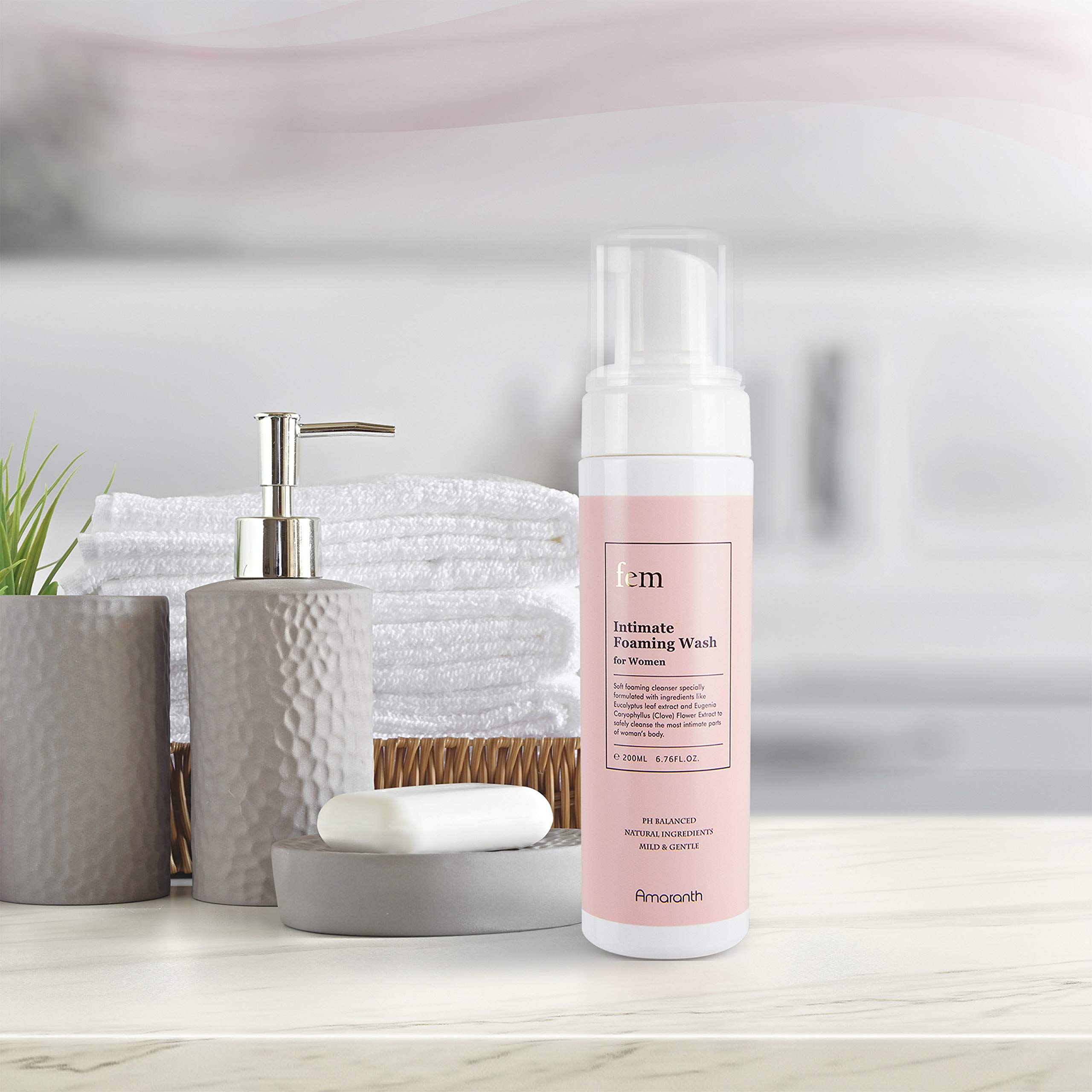fem pH Balance Intimate Wash for Women, Feminine Wash for Sensitive Skin, Gentle Cleanser for Daily Use, Helps Eliminate Irritat