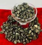 Indian Consigners Natural Crushed Polished Tumbled Gem Stone Chips, Decoration & Healing Crystals (Pyrite)