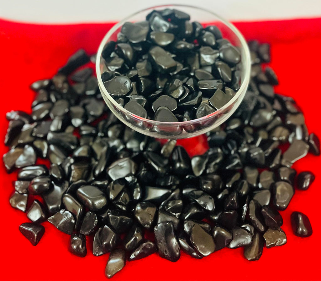 Indian Consigners Natural Crushed Polished Tumbled Gem Stone Chips, Decoration & Healing Crystals (Black Agate)