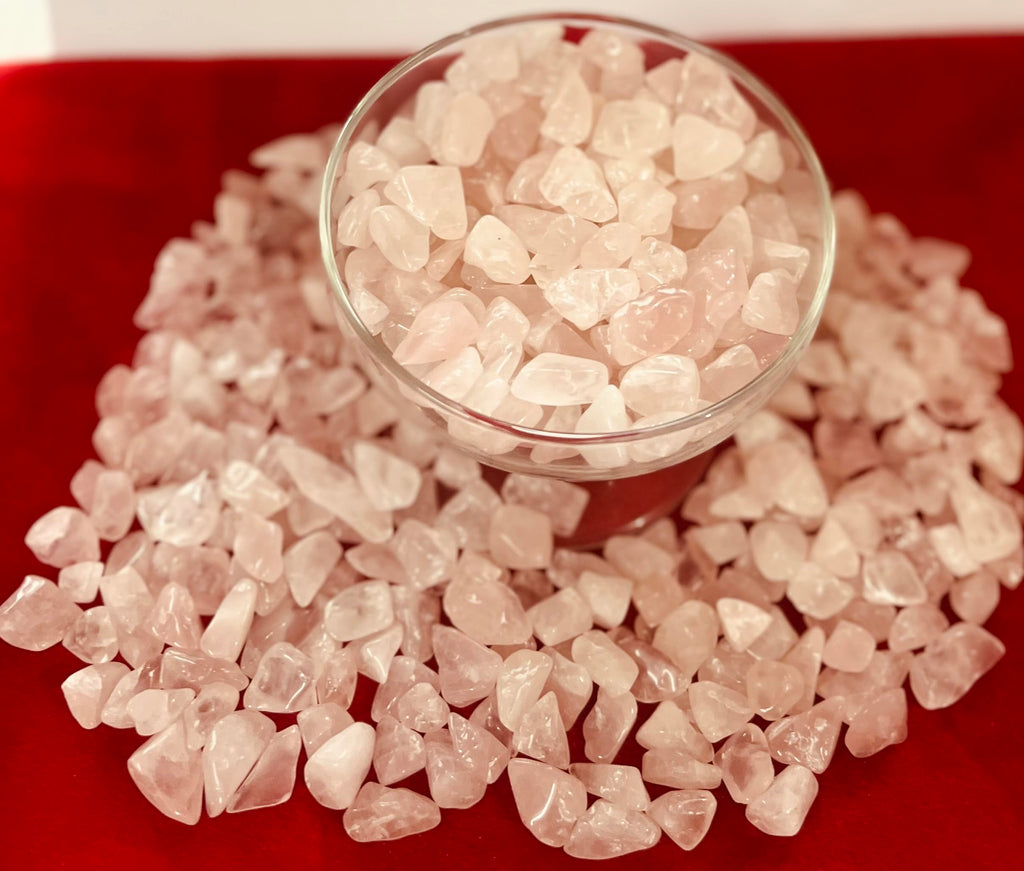 Indian Consigners Natural Crushed Polished Tumbled Gem Stone Chips, Decoration & Healing Crystals (Rose Quartz)