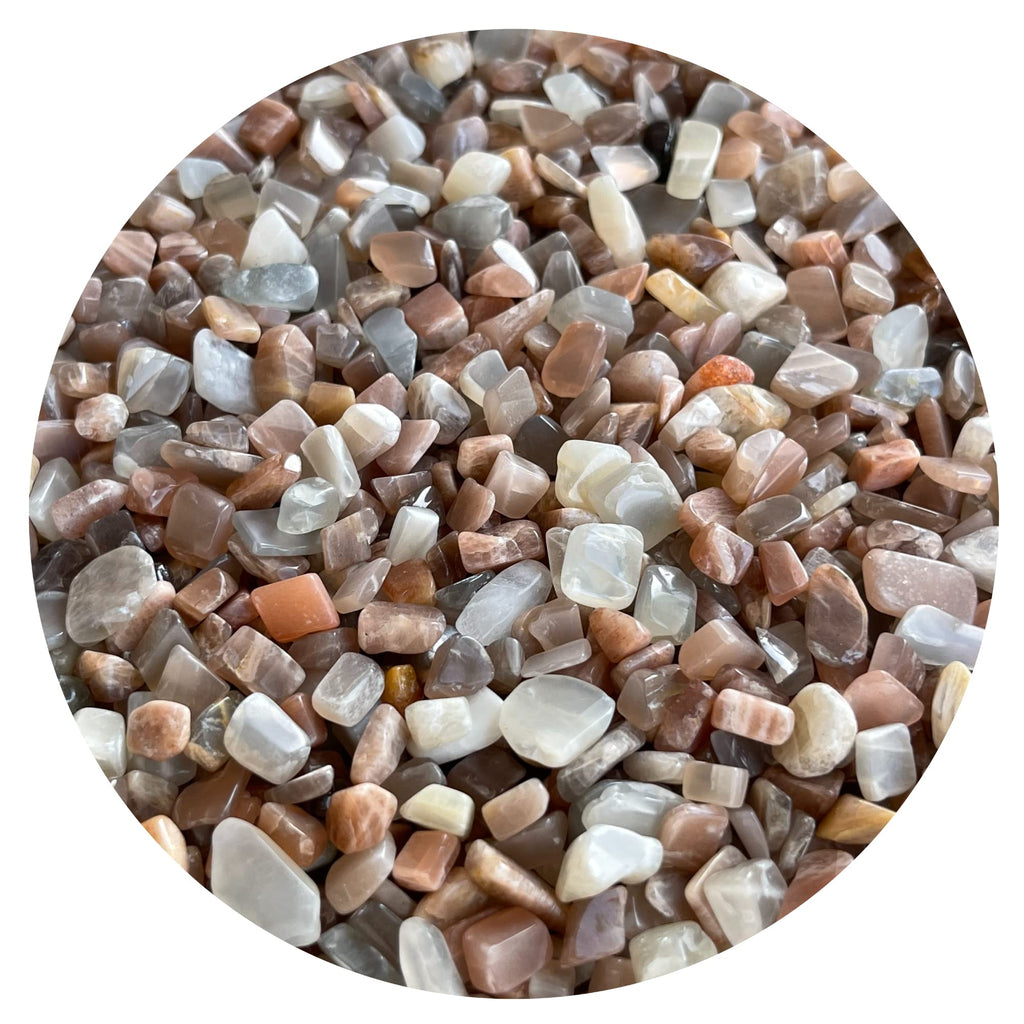GAF TREASURES 2 oz Lot Natural Semi Tumbled Gemstone Chips, Crushed Mini Crystals, Undrilled Crystal Chips (Peach Moonstone)