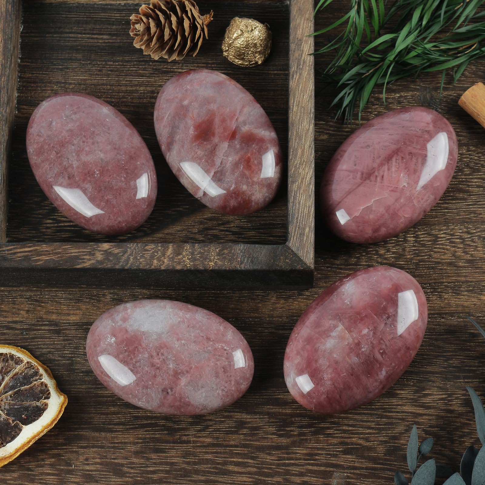 Loveliome Natural Strawberry Quartz Oval Polished Worry Stones, Healing Crystal Indoor Fountain Stones Massage Energy Anxiety Re