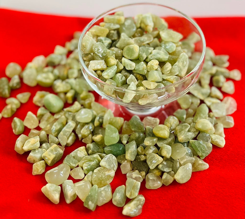 Indian Consigners Natural Crushed Polished Tumbled Gem Stone Chips, Decoration & Healing Crystals (Green Aventurine)