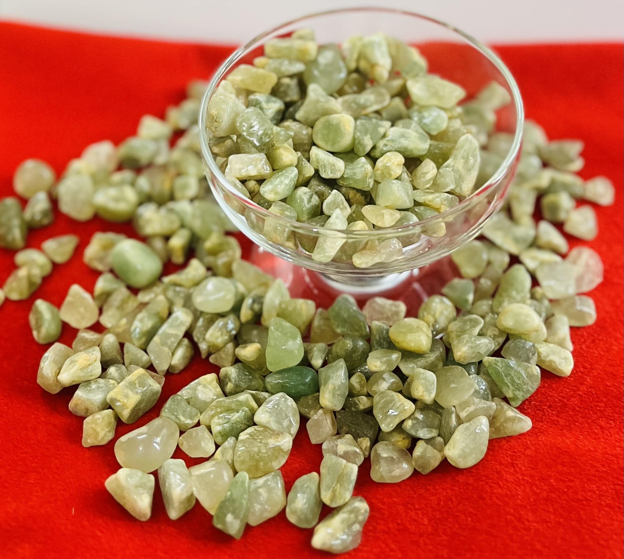 Indian Consigners Natural Crushed Polished Tumbled Gem Stone Chips, Decoration & Healing Crystals (Green Aventurine)