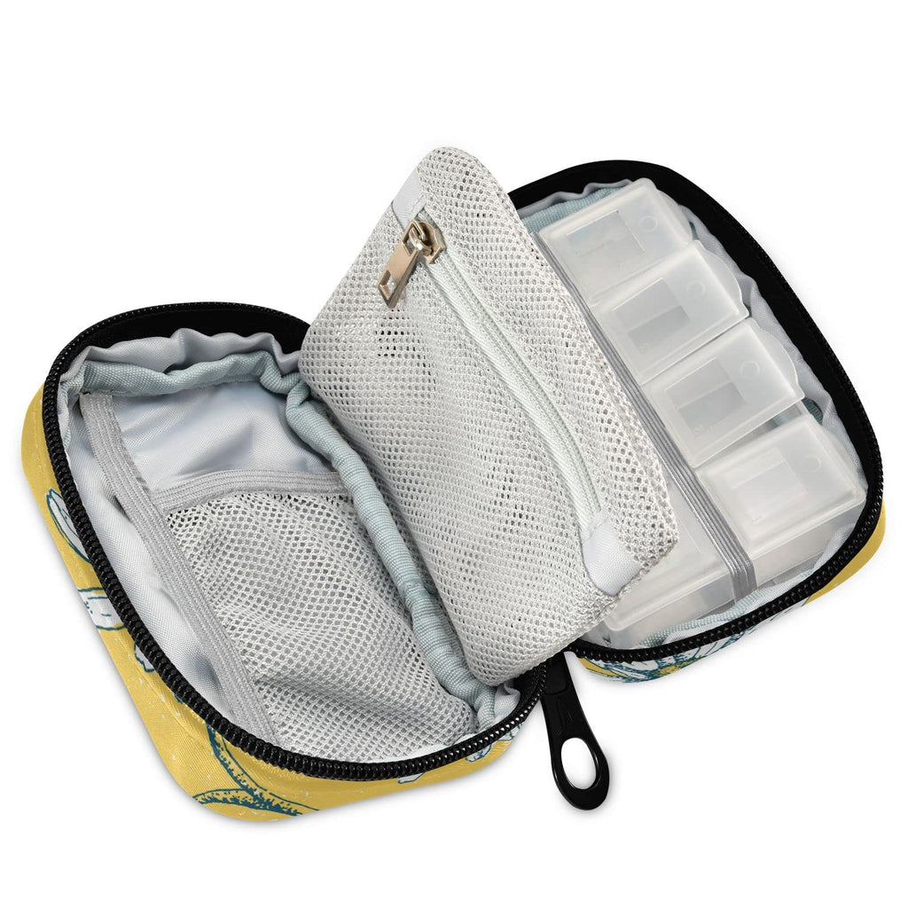 Custom Pill Box 7 Day Pill Case Bag Daisy Flowers Personalized Name Travel Pill Organizer Bag with Zipper Portable Weekly Case C