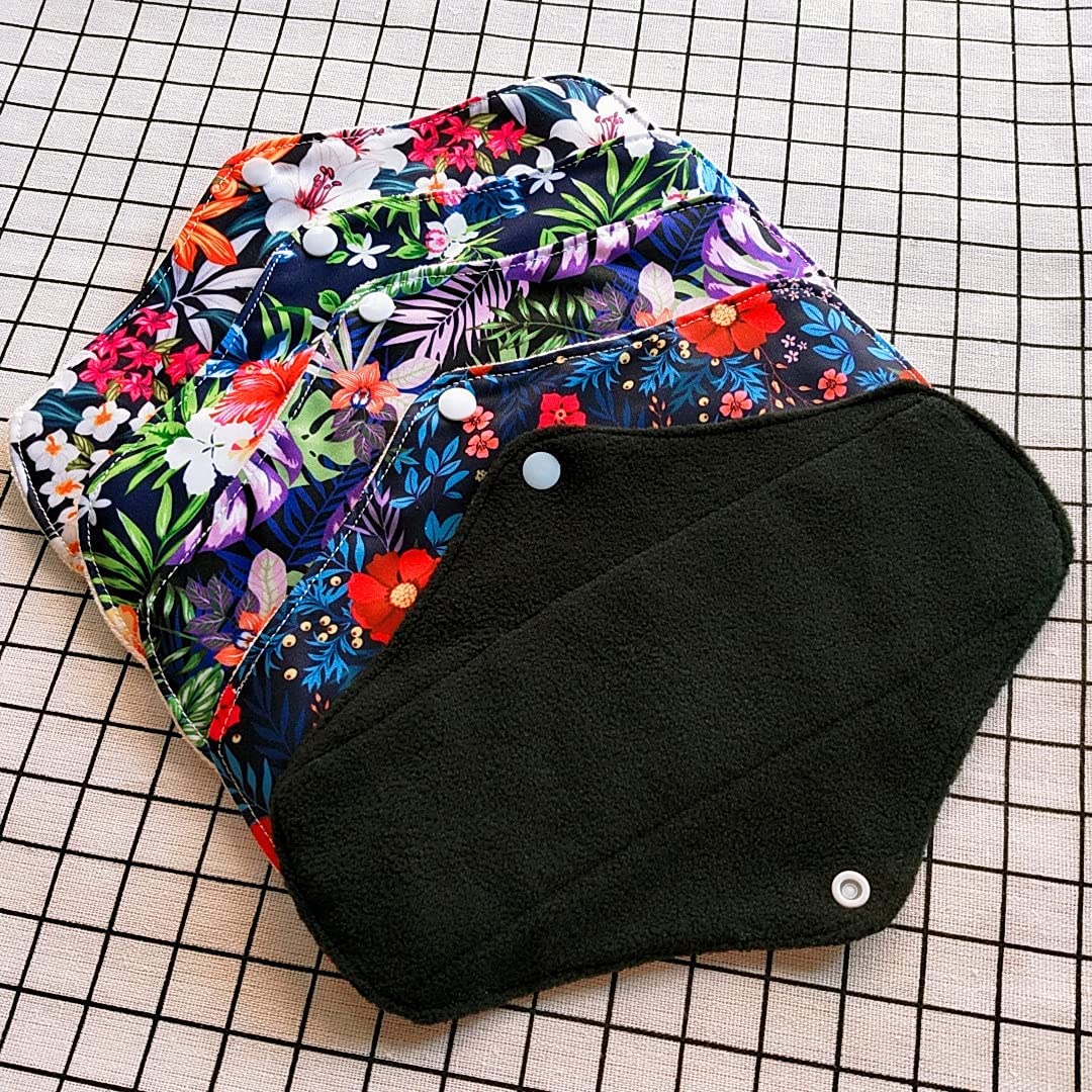 Regular Flow Women Daily Use Cloth Reusable Menstrual Pads Sets Including 1pc Mini Wet Bag and 6pcs Regular Flow Menstrual Mama