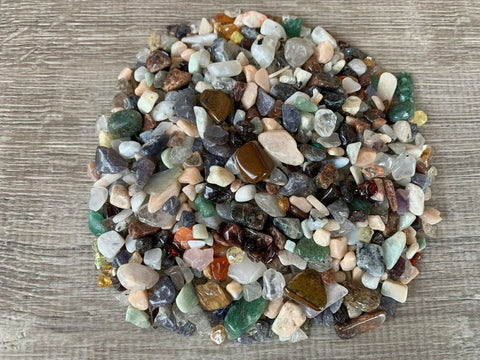 GAF TREASURES 2 oz Lot Natural Mixed Semi Tumbled Gemstone Chips, Crushed Mini Crystals, Undrilled Crystal Chips (Assorted)